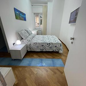 Camera grande con letto king size
